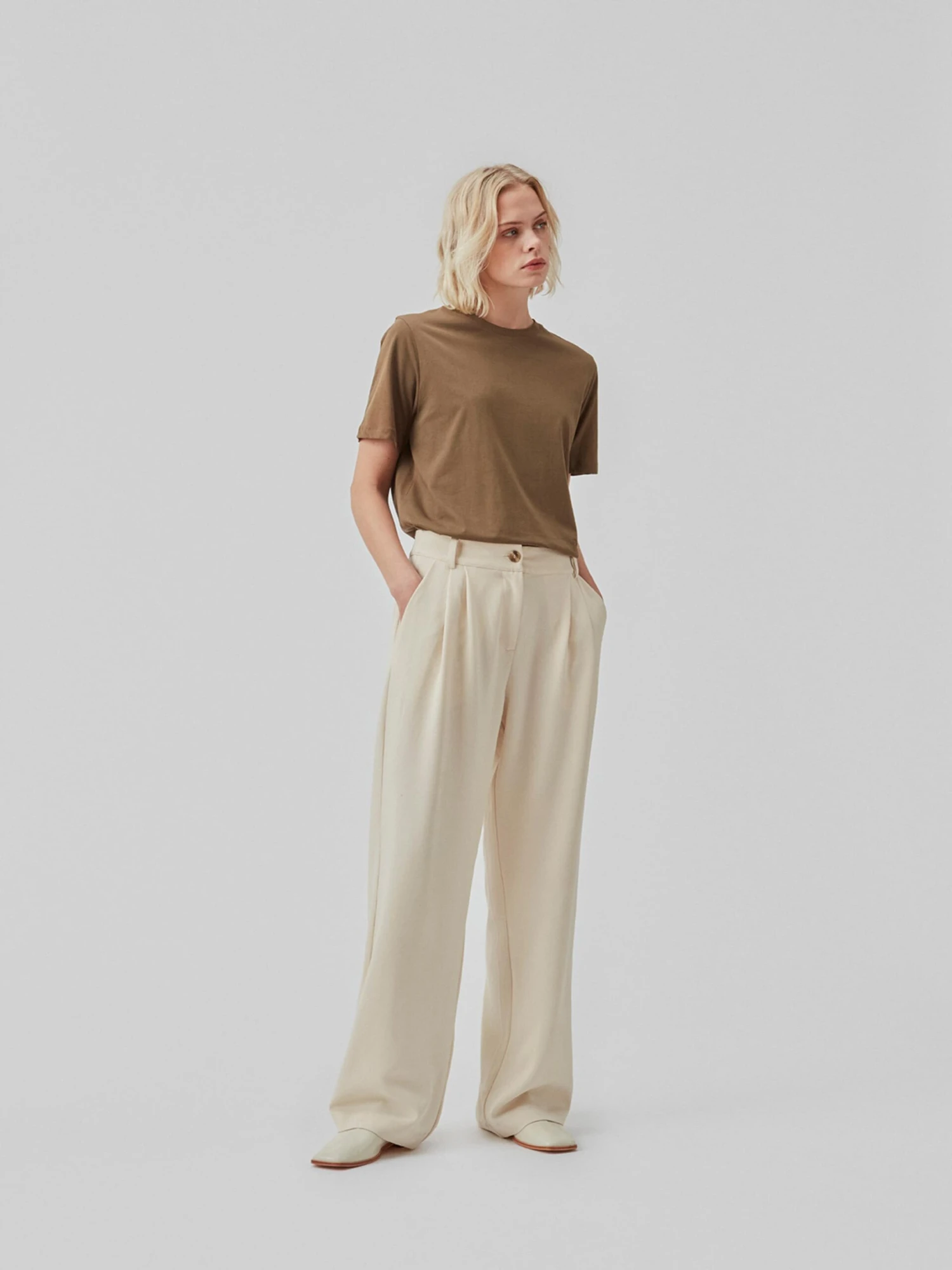 Modström Bandplooibroeken Wide Leg Bandplooibroek Caya Dames Crème 6 Modström Bandplooibroeken Wide Leg Bandplooibroek Caya Dames Crème - Afbeelding 4