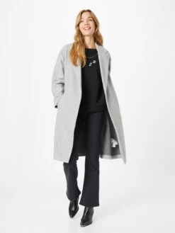 Vila Sweatshirts Sweatshirt Ella Dames Zwart 9 Vila Sweatshirts Sweatshirt Ella Dames Zwart -Schmuddelwedda Winkel 2cc6195b6bb3d0ea42ae7ffa2926dd87