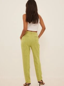 NA-KD Bandplooibroeken Regular Bandplooibroek Dames Geel -Schmuddelwedda Winkel 4f978edfefb94c866eb1969a01c31dbd