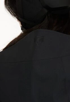 SOS Outdoor Jassen Functionele Jas Alta Dames Zwart 19 SOS Outdoor Jassen Functionele Jas Alta Dames Zwart -Schmuddelwedda Winkel 65d01050c0e1c4bfc74c176187311c81