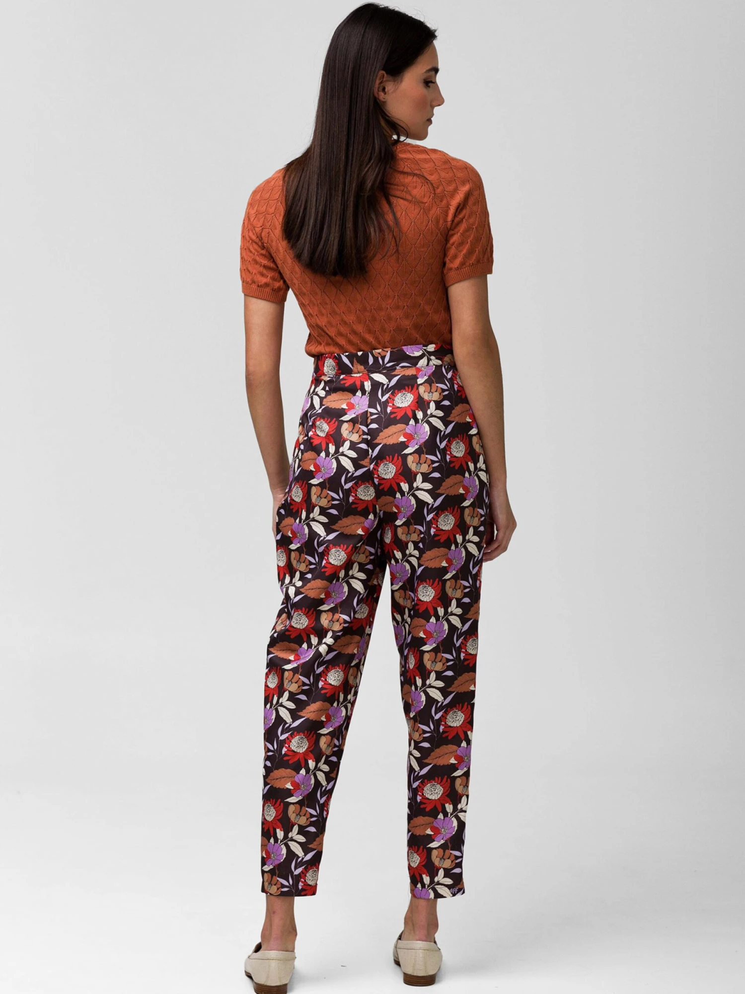 Bandplooibroeken Tapered Bandplooibroek Umi Says Dames Bruin / Chocoladebruin 7 Bandplooibroeken Tapered Bandplooibroek Umi Says Dames Bruin / Chocoladebruin - Afbeelding 5