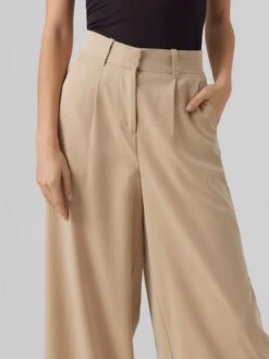 Vero Moda Bandplooibroeken Wide Leg Bandplooibroek Tilikaya Dames Donkerbeige 13 Vero Moda Bandplooibroeken Wide Leg Bandplooibroek Tilikaya Dames Donkerbeige -Schmuddelwedda Winkel b3b5e33928c0379c4ddb508d727e05b1
