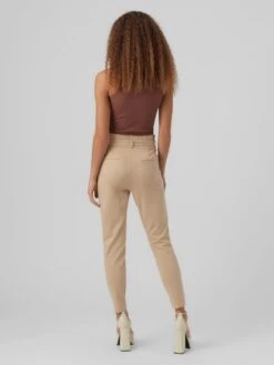 Vero Moda Bandplooibroeken Slimfit Bandplooibroek Dames Beige -Schmuddelwedda Winkel c3072a6fb581e753e1f93616430852aa