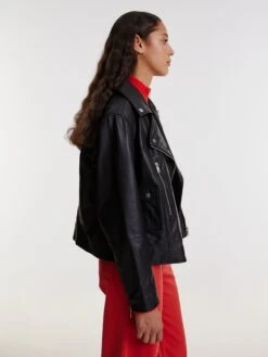 EDITED Leren Jassen Tussenjas Jakoba Dames Zwart 13 EDITED Leren Jassen Tussenjas Jakoba Dames Zwart -Schmuddelwedda Winkel e571ae7c1bceafa0fb4a4a2f84a986ff